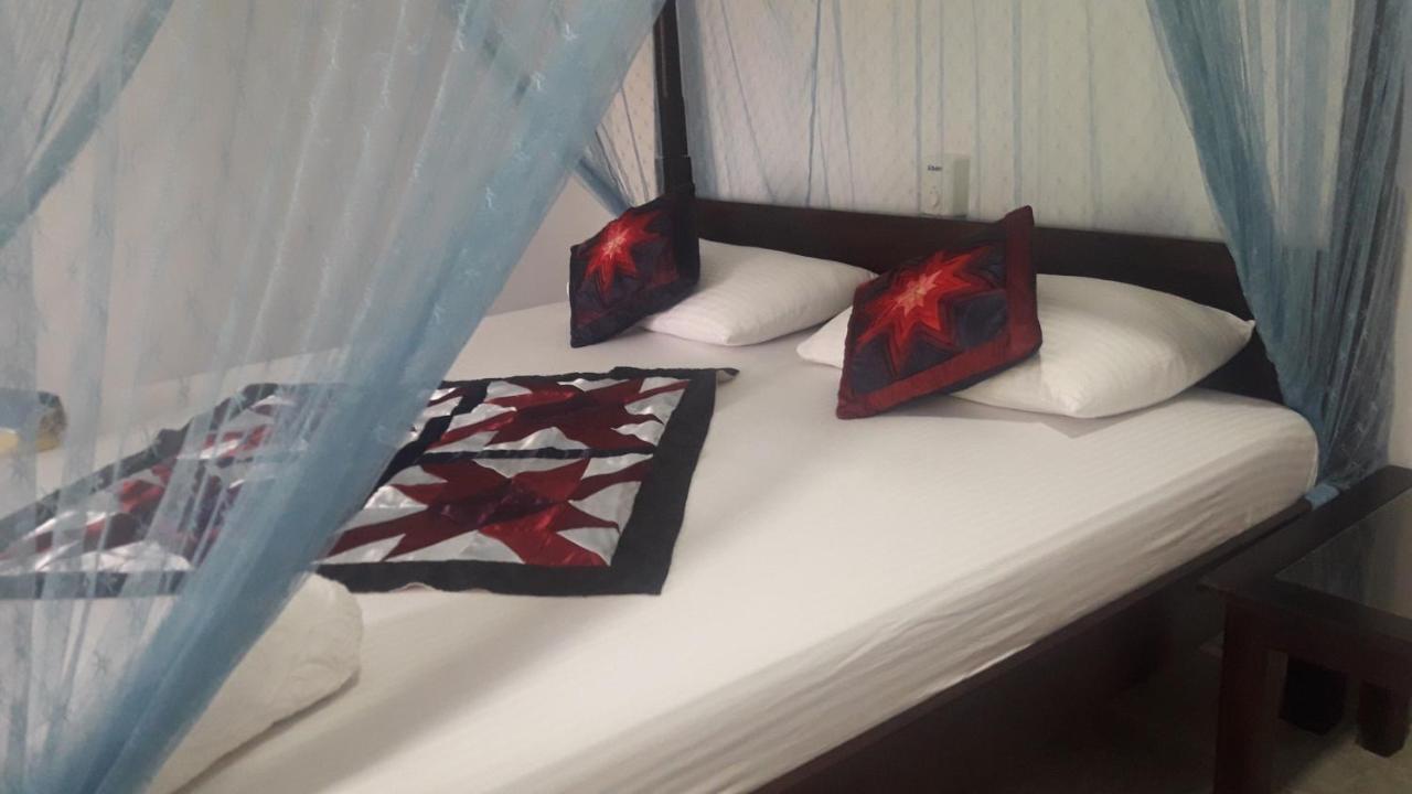 ซี ฟรอนต์ Hotel ฮิกคาดูวา ภายนอก รูปภาพ